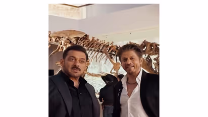 Salman Khan and Shah Rukh Khan (Image source: Instagram/ @beingsalmankhan) 