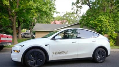 https://stocktwits.com/news-articles/markets/equity/tesla-robotaxis-underperform-rideshare-in-austin-on-key-metrics-despite-discounting-jefferies/cZTGn7rRIRa