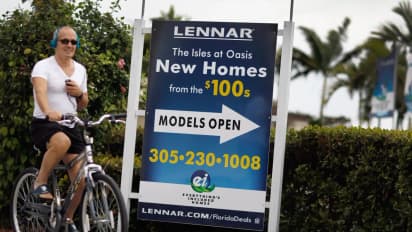 https://stocktwits.com/news-articles/markets/equity/lennar-appoints-new-legal-chief-scraps-coo-role-retail-mood-steady-on-housing-market-strength/chrLj3KRdcA