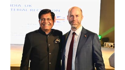 Union Minister Piyush Goyal with Jonathan Reynolds. (Photo-X@PiyushGoyal)