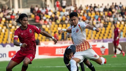 East Bengal FC and Churchill Brothers players in action (Photo: ISL)