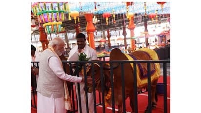 Prime Minister Narendra Modi participates in Gaudan ceremony in Puttaparthi (Photo: x/@narendramodi)