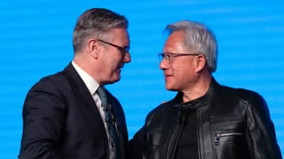 https://stocktwits.com/news-articles/markets/equity/nvidia-s-jensen-huang-sees-goldilocks-ai-opportunity-in-uk-says-infrastructure-needs-to-catch-up/chlEa6eRby3