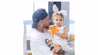 Neymar with daughter Helena. (Photo: @neymarjr X)