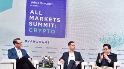 https://stocktwits.com/news-articles/markets/cryptocurrency/ai-tom-lee-relevant-as-blackrock-defends-bitcoin/cZYdfDuRJkY
