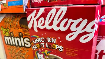 https://stocktwits.com/news-articles/markets/equity/color-shift-ahead-for-pepsico-kellogg-other-food-giants/chQmrmkRbgP