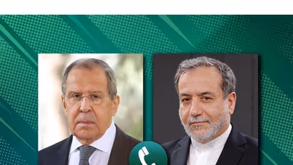 Russian Foreign Minister Sergey Lavrov speaks with his Iranian counterpart, Abbas Araghchi (Photo/X/@mfa_russia)