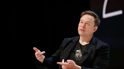 https://stocktwits.com/news-articles/markets/equity/elon-musk-says-tesla-eyes-breakthrough-in-robot-capable-artificial-intelligence/cZd9K8zRI5i