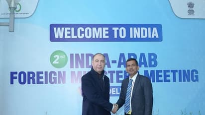 Libyan Foreign Affairs Minister, H E Eltaher S M Elbaour was on Friday accorded a welcome by Ministry of External Affairs spokesperson Randhir Jaiswal on his arrival in New Delhi (Photo/@MEAIndia)