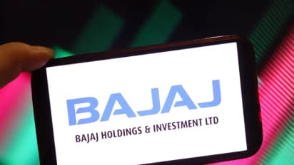 https://stocktwits.com/news-articles/markets/equity/bajaj-finance-confirmed-strong-buy-with-breakout-potential-above-9-660-sebi-ra-sameer-pande/chlEEyWRbUx