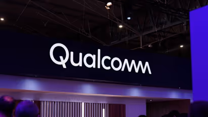 https://stocktwits.com/news-articles/markets/equity/qcom-stock-on-track-for-best-month-since-may-analysts-see-ai-gains-from-dual-flagship-snapdragon-launch/cZMEFVBRB7U