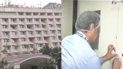 Food Safety Official sealing the kitchen of 5-star hotel in Indore (Photo/ANI)