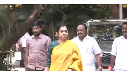 DMK MPs arrive at party headquarters (Photo/ANI)