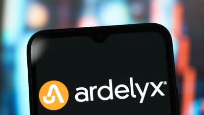https://stocktwits.com/news-articles/markets/equity/ardelyx-stock-soars-on-price-target-hikes-after-upbeat-q2-report/chrLvsyRd28