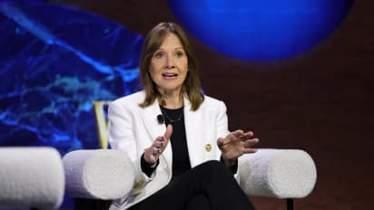 https://stocktwits.com/news-articles/markets/equity/gm-s-mary-barra-endorses-trump-tariffs-as-boost-for-us-car-industry-one-tool-to-level-the-playing-field/ch0MhcgRbME