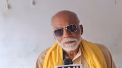 Elderly pensioner, Kameshwar Mishra (Photo/ANI)