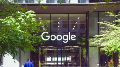 https://stocktwits.com/news-articles/markets/equity/google-to-send-ai-chips-orbit-aboard-spacex-rocket-eyes-data-center-in-space/cZMJEOWRB9Z