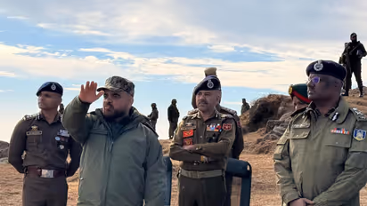 J-K DGP Nalin Prabhat reviews ongoing operations (Photo/@UdhampurPolice))