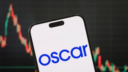 https://stocktwits.com/news-articles/markets/equity/oscar-health-stock-climbs-after-q3-loss-comes-in-lower-than-wall-street-expectations-ceo-projects-return-to-profitability-in-2026/cL2tYmgRERd
