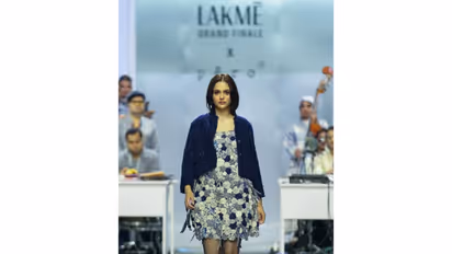 Aneet Padda (Photo/Instagram/@lakmefashionwk)