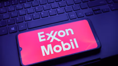 https://stocktwits.com/news-articles/markets/equity/exxon-reportedly-rolls-out-auto-voting-system-to-boost-retail-investor-participation-curb-activist-influence/chww0cVRdUp
