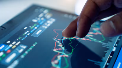 https://stocktwits.com/news-articles/markets/equity/vivk-stock-rockets-today-retail-eyes-over-12-x-upside-after-vivakor-unveils-proposed-direct-midstream-deal/cZD6tQhRBn4