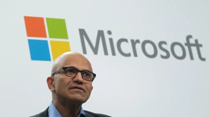 https://stocktwits.com/news-articles/markets/equity/msft-stock-enters-bear-market-after-21-drop-from-peak-retail-cautious-but-analysts-stay-overwhelmingly-bullish/cZKvMjcR798