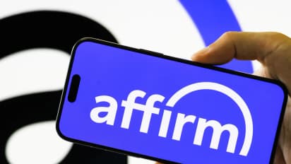 https://stocktwits.com/news-articles/markets/equity/afrm-stock-11-month-high-ceo-max-levchin-30-percent-growth/cZYAaOHRJAF