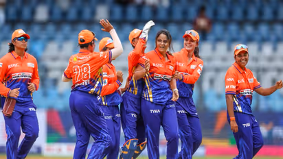 Sayali Satghare celebrating a wicket with his teammates. (Photo: MCA)