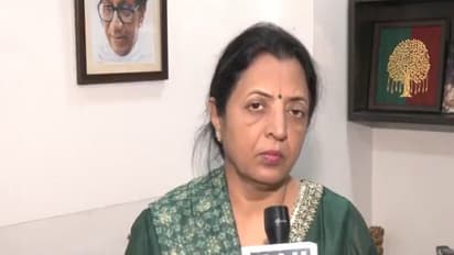 Shiv Sena leader Manisha Kayande (Photo/ANI)