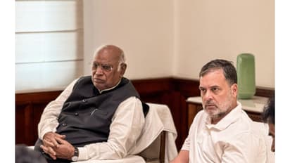Congress President Mallikarjun Kharge with Lok Sabha LoP Rahul Gandhi (File Photo/ANI)