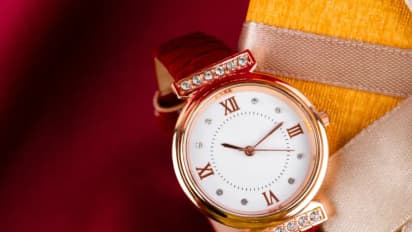 Chinese Luxury Watch Importer Top Win Flops On Nasdaq Debut Amid Whack From Trump Tariffs, But Retail Wants In On 'Pump And Dump'