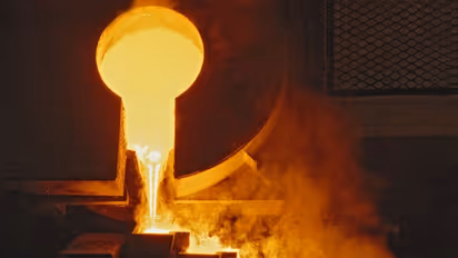 Gold Stocks Gain As Precious Metal Hits Record High – But Retail Sentiment Weakens