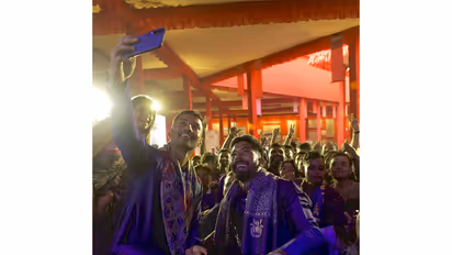 KKR celebrate Bengal’s Kantha heritage, championing women’s empowerment during Durga Puja. (Photo/KKR)