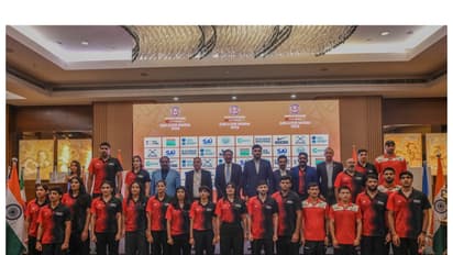 Ajay Singh, President of BFI along with the 20 Indian boxers (Photo: BFI)