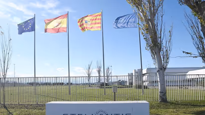 Stellantis Stock Falls Despite Offering Employee Pricing To Buyers After Trump Tariffs Trigger Factory Pauses – Retail Isn’t Convinced