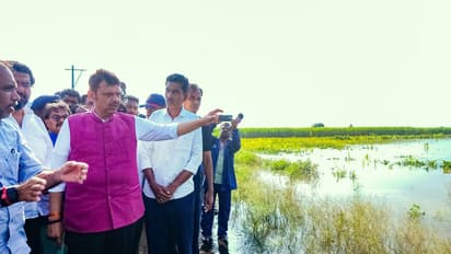 Maharashtra Chief Minister Devendra Fadnavis visits areas affected by heavy rain in Latur (Photo/X@CMOMaharashtra)