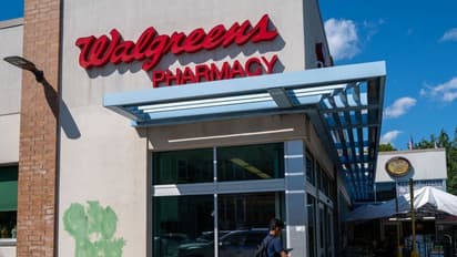 Walgreens Stock Slips After Dividend Suspension: Retail’s Bearish