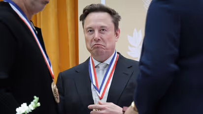 https://stocktwits.com/news-articles/markets/equity/anthropic-ipo-musk-wants-ai-firm-to-hand-shares-directly-to-public-says-this-is-what-i-will-be-doing/cZx8BTGRBtU