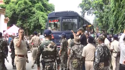 BJP leaders detained outside Jharkhand CM's residence (Photo/ANI)