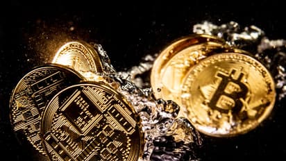 Bitcoin Outflows Dominate $508M Crypto ETP Sell-Off, But XRP Bucks the Trend – Retail Sentiment Remains Bearish