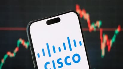 https://stocktwits.com/news-articles/markets/equity/cisco-to-test-dotcom-peak-stock-draws-retail-buzz-ahead-of-q1-earnings/cLPd0qJREPb