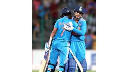 Harmanpreet Kaur and Smriti Mandhana (Photo: ANI)