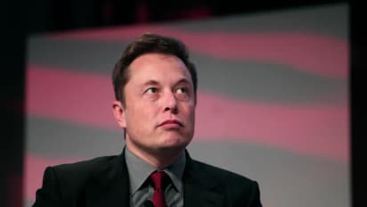 https://stocktwits.com/news-articles/markets/equity/schwab-s-pro-musk-vote-fails-to-calm-tesla-retail-jitters-traders/cL2qTd3R36U