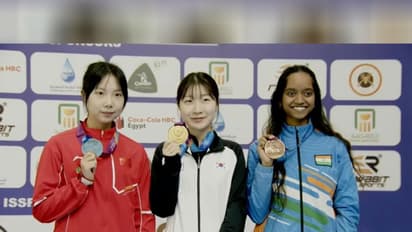 Olympian  Elavenil Valarivan (right). (Photo: NRAI)