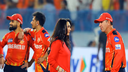 Punjab Kings head coach Ricky Ponting (R). (Photo/ANI)