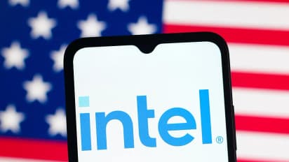https://stocktwits.com/news-articles/markets/equity/intel-received-5-7-billion-from-us-government-cfo-david-zinsner/chs6hLkRdmC