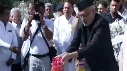Vice President CP Radhakrishnan pays floral tribute to former Uttarakhand CM Major General Bhuwan Chandra Khanduri (Retd) (Photo/ANI)