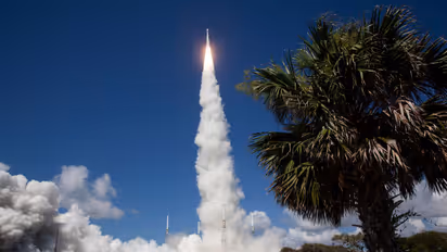 https://stocktwits.com/news-articles/markets/equity/boeing-starliner-may-get-a-bigger-nasa-role-despite-leaving-crew-behind-as-space-x-looks-past-dragon-says-report/cZtHIQ2RBEf
