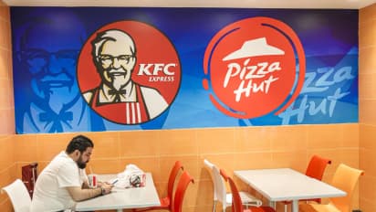 https://stocktwits.com/news-articles/markets/equity/yum-stock-retail-traders-turn-bullish-after-ceo-touts-pizza-hut-sale-as-big-bold-action/cZK0iGOR74x